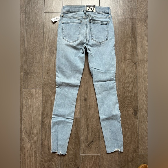 Gap Jeans - Picture 3 of 4